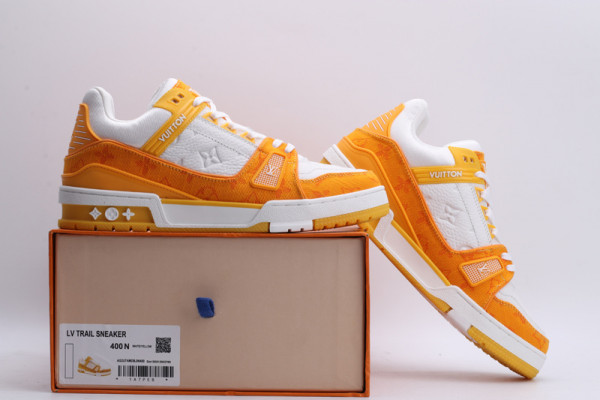 l0*is V*t0n trainer sneaker