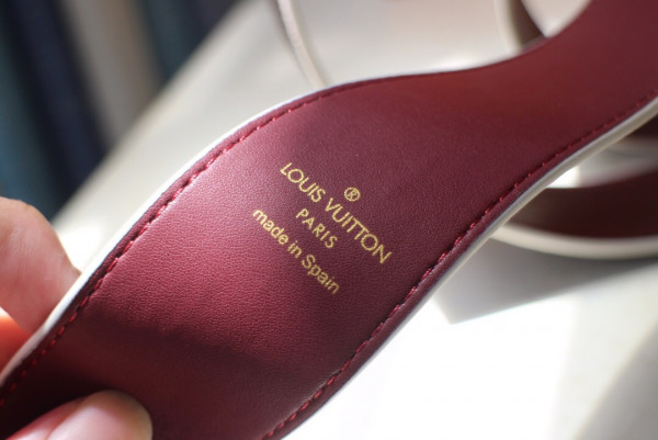 l0*is V*t0n monogram strap