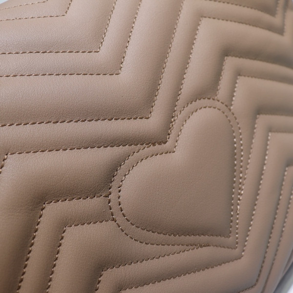 G*u*i gg marmont medium top handle bag