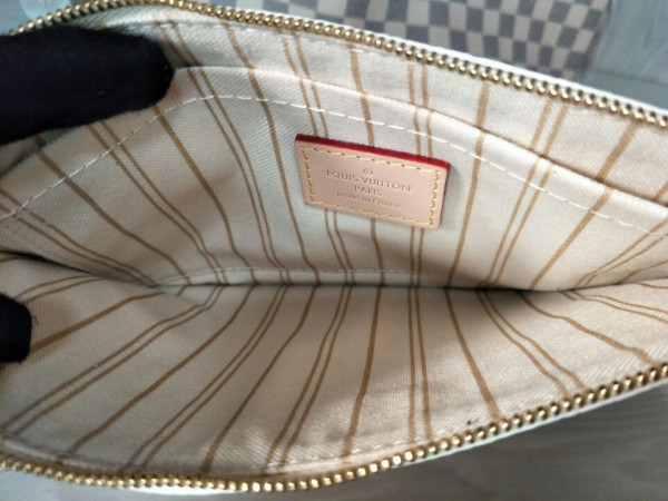 l0*is V*t0n neverfull mm