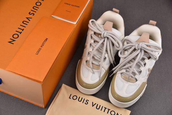 l0*is V*t0n sneakers