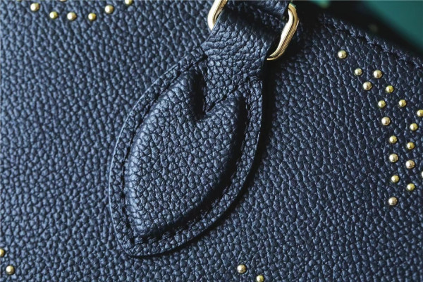 l0*is V*t0n onthego pm