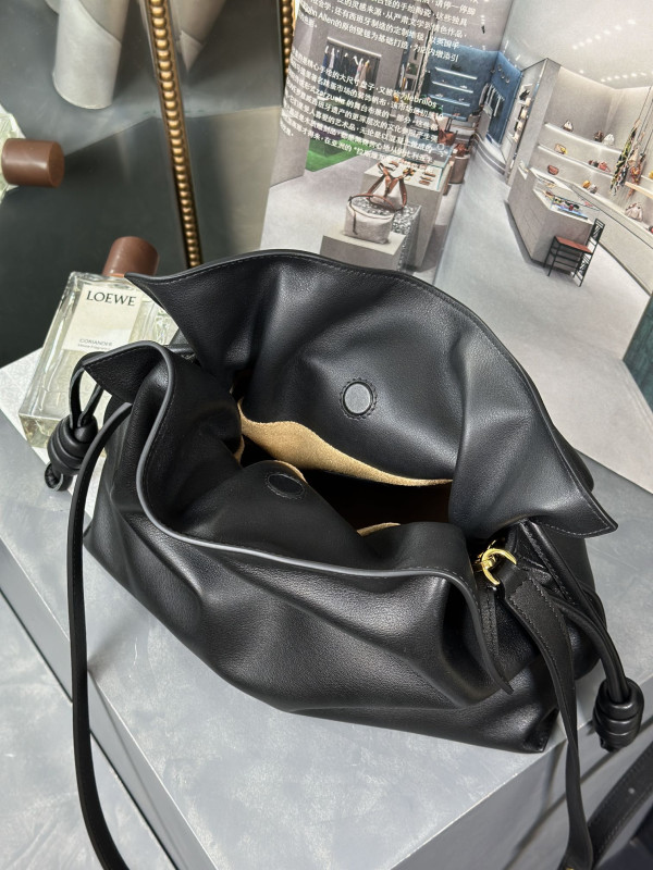 Lowee Flamenco clutch