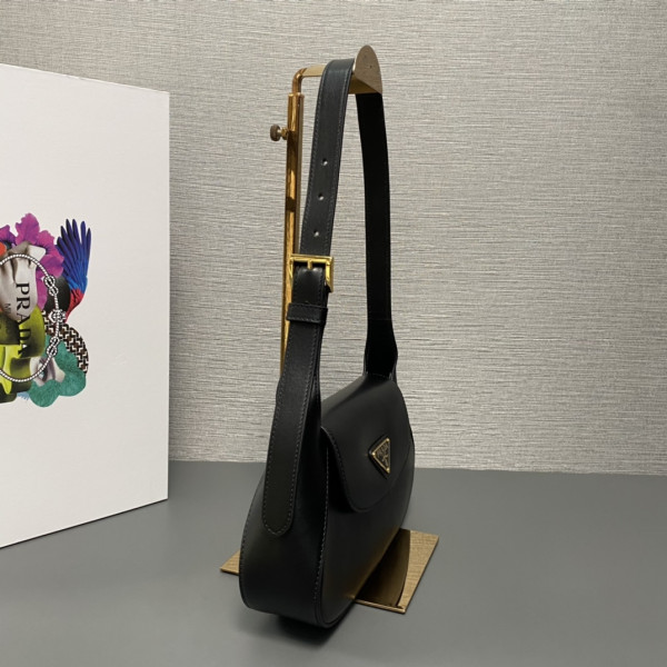 Pra*a crossbody bag -24*15*5cm