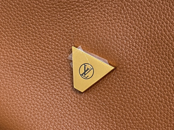 l0*is V*t0n soft twist-27*19*9cm