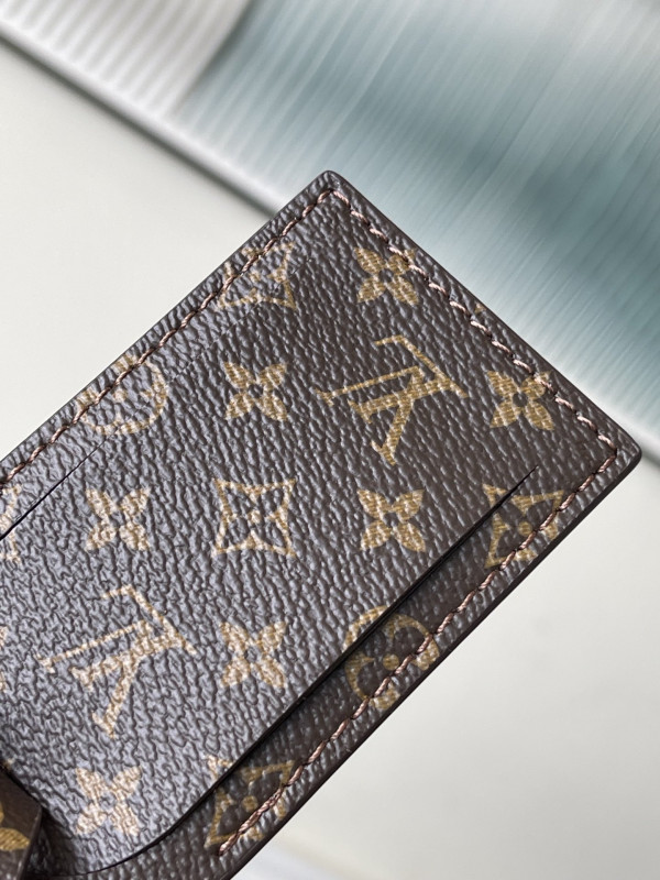 l0*is V*t0n express travel  - 20*27*45cm