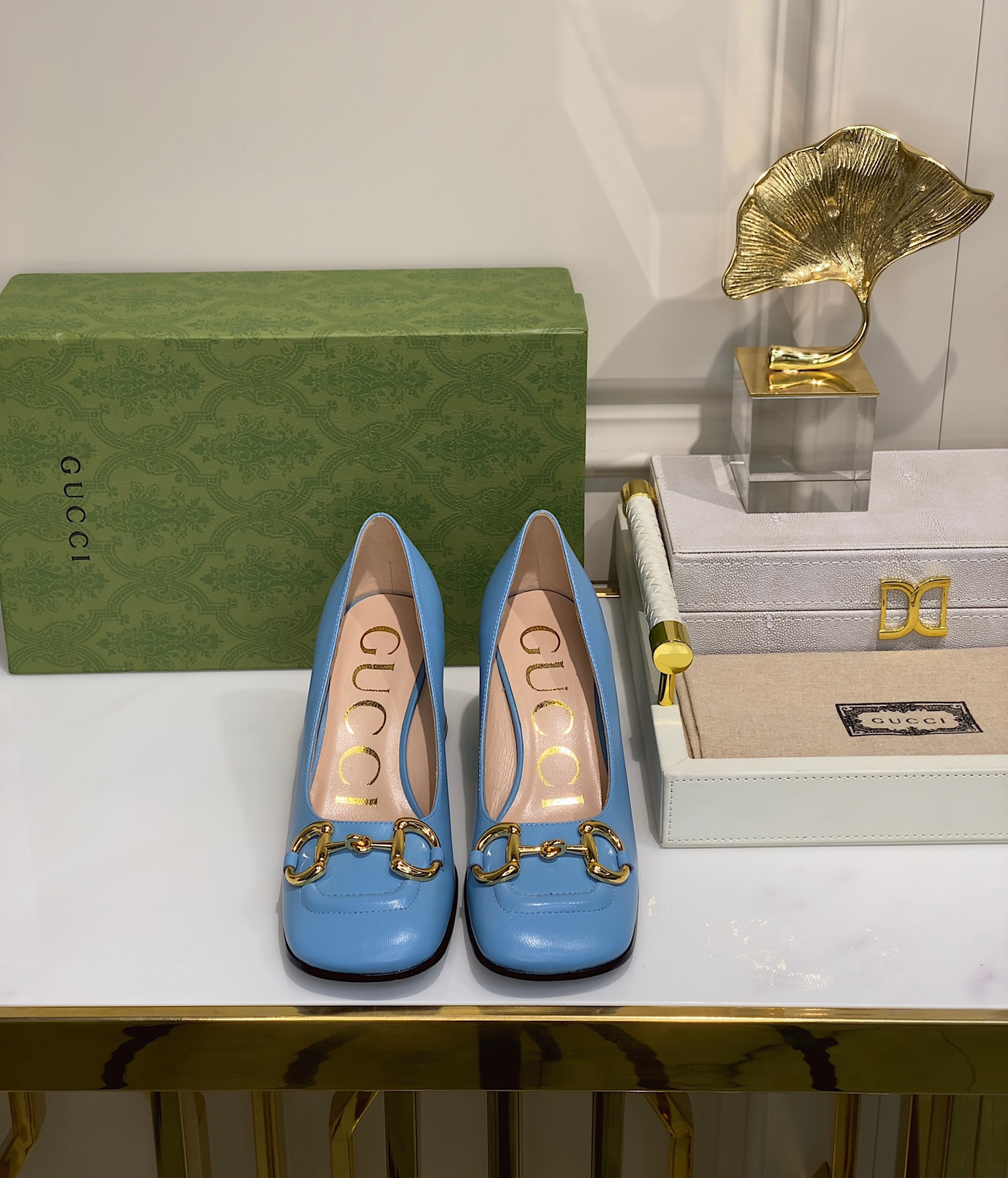 G*u*i women's mid-heel pump with horsebit