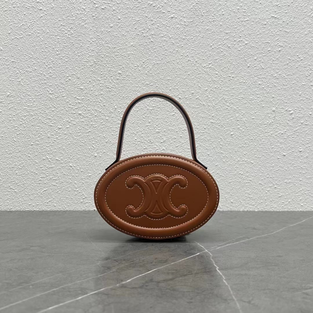 OVAL BAG CUIR TRIOMPHE CLUTCH